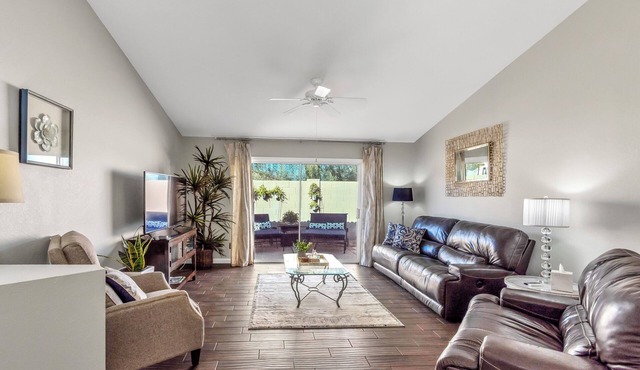 Remodeled, Contemporary, Dog Friendly 2 BD Desert Oasis: Pickleball, Pool, &Yard in Tucson