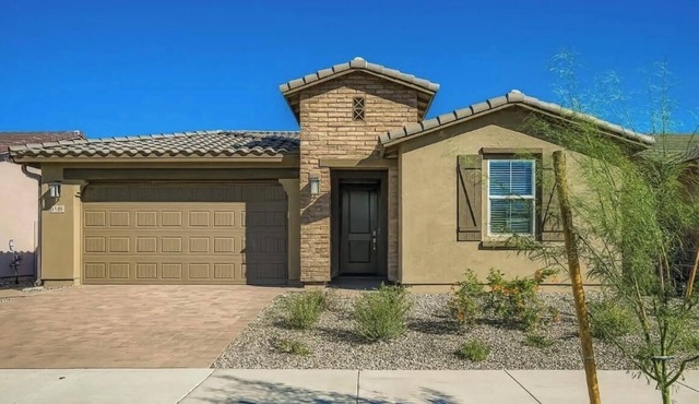 Ridge MAIN— Arizona Athletic Grounds ONLY 8–14 Min Drive! in Apache Junction