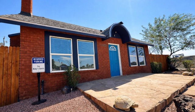 Rileys Central Home Walk to Fairgrounds in Phoenix