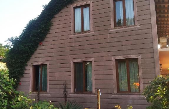 Roin Guest House