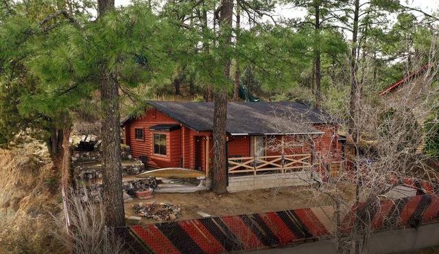 Rustic Cabin Bordering the Pines, Less than 1mi to DT Square in Prescott