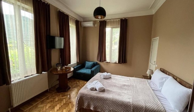 Shota's Guest House