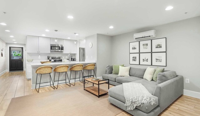 Sojourn Modern Stay in Historic Capitol Hill in District of Columbia