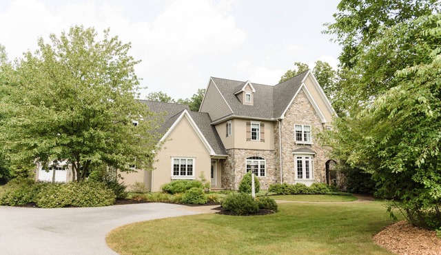 Spacious home in Lancaster County PA with awesome backyard in Gap