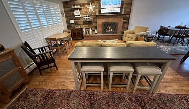 Spacious Lancaster Home Near Spooky Nook, Family-Friendly, Flexible Layout in Lancaster
