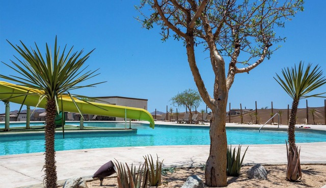 Stunning 3BD/2BA second-floor condo with breathtaking views! in Cabo San Lucas
