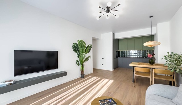 Stylish and Cozy 2BR Apartment in Saburtalo