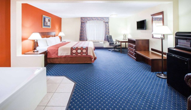 Super 8 by Wyndham White Hall in White Hall
