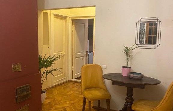 Teo's apartment on Tabidze str 23