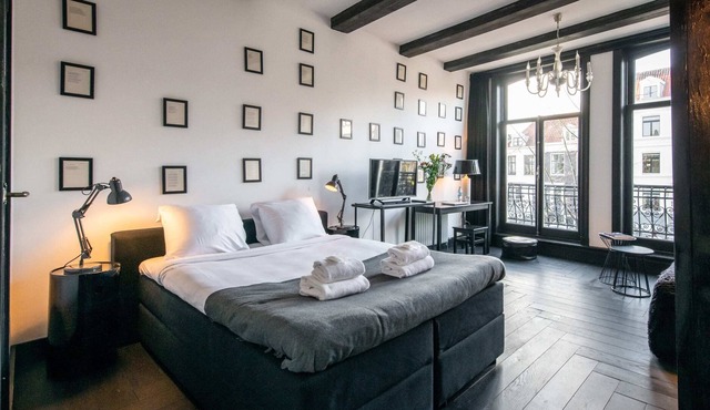The Black Canal Studio in heart of Amsterdam in Amsterdam