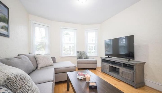 The Boston Rental - Multiple Floorplans in Boston