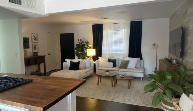 The Desert Farmhouse/Relaxing getaway close 2 everything Scottsdale and Tempe in Scottsdale