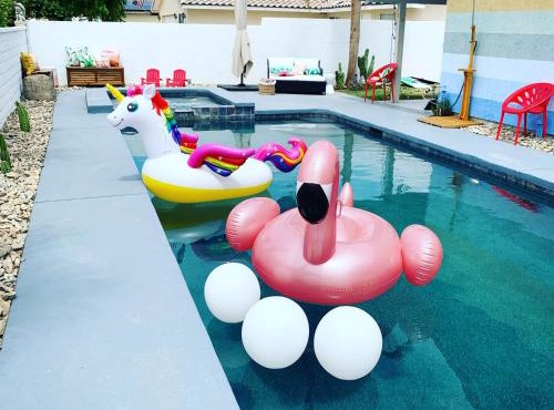 The Getaway Bermuda Dunes- Saltwater Pool, Spa, Firepit, Coachella in Bermuda Dunes