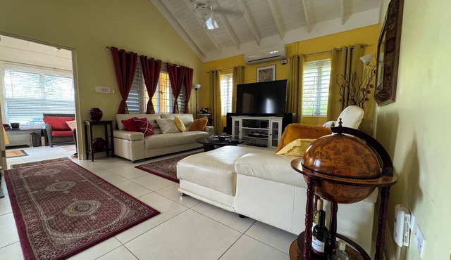 TNC Executive Villa - Richmond Estate in Priory