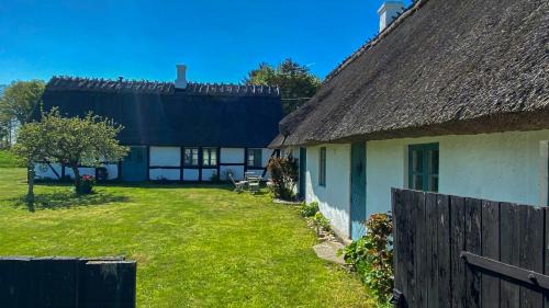 Traditional Scanian Farmhouse Near Sandhammaren Beach in Simrishamn