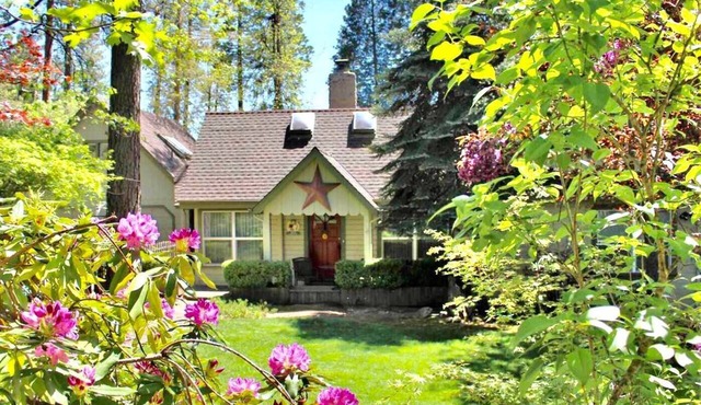 Tranquil Twain Harte Retreat for 8: Private Pool/Spa, Lake Access, Walk to Town in Twain Harte