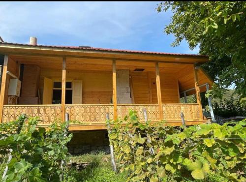 Tsesi Estate
