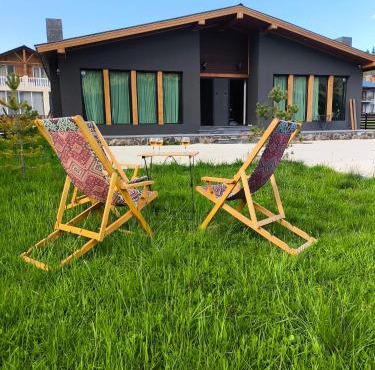 TwinSide Chalet Bakuriani