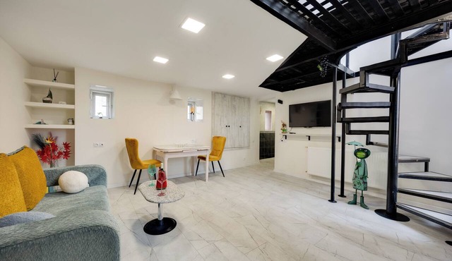 Unique and Beautiful Stay in the Heart of the City