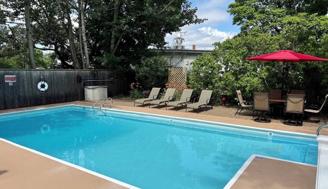 Unique West Harwich Vacation Compound w/Pool RPAM111 in West Harwich
