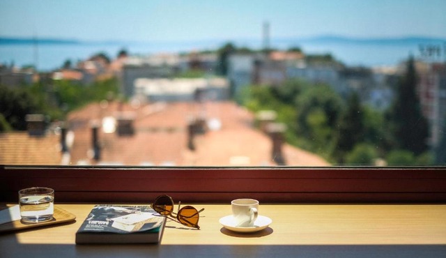 UP THERE design rooms in Split