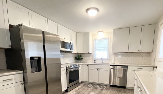 Updated Cape Cod in the heart of Lancaster, NY in Lancaster