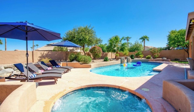 Upscale Phoenix Abode: Walk to South Mountain Park in Phoenix
