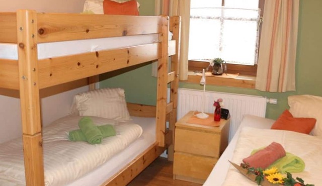 Vier- Oder Fünfbettzimmer - Pension Göschlberger in Mondsee