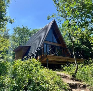 Villa Hideaway - Secluded A-Frame Stay