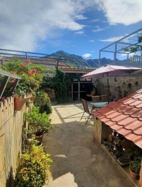VILLA SABA WITH TWO BEDROOMS- სასტუმრო საბა