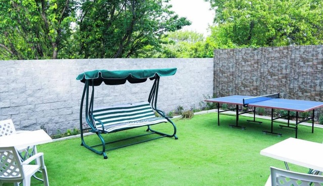Villa with garden & barbecue area