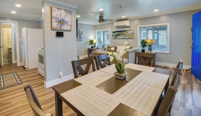 Walk to Beach: Hampton Home w/Grill! in Hampton