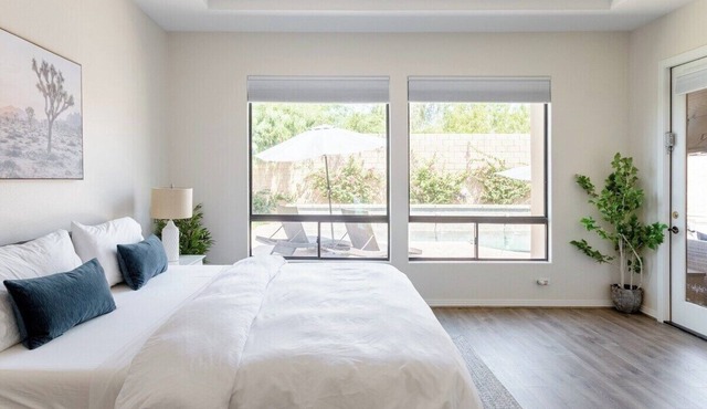 Walk to Festivals From a Modern Dream House Near La Quinta in Indio