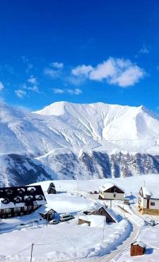 winter house GUDAURI