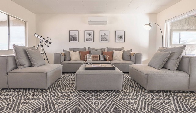 WKNDR Parkside ܍ By Park Entrance, Hot Tub, Stars, Private in Twentynine Palms