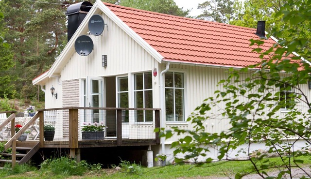 Wunderschönes Haus in einer fantastischen Natur am Meer by Interhome in Stenungsund