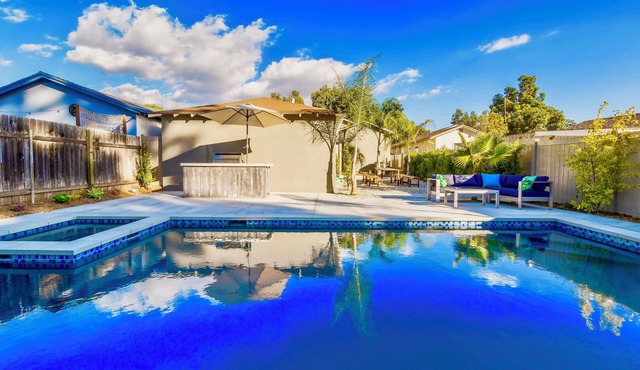Your Private Resort Near All SoCal Has to Offer in Pasadena