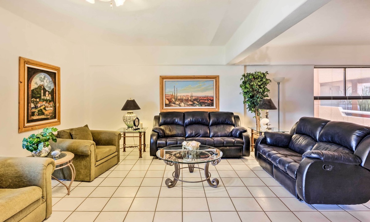 Centro Condo | Chic Cabo San Lucas Getaway < 2 Miles to Beaches!