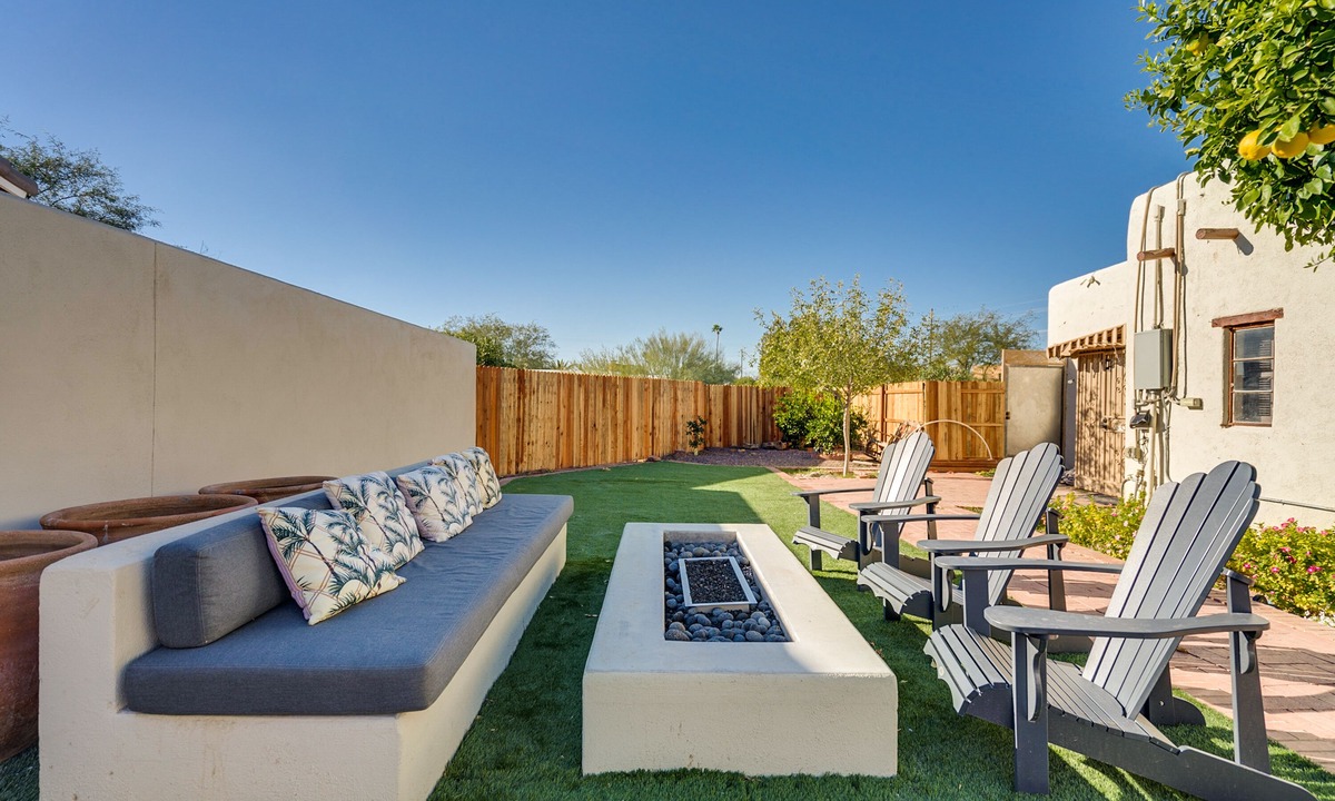 Midtown House | Midtown home with Pool Spa, fire pit, close to U of A, Restaurants, & Shopping