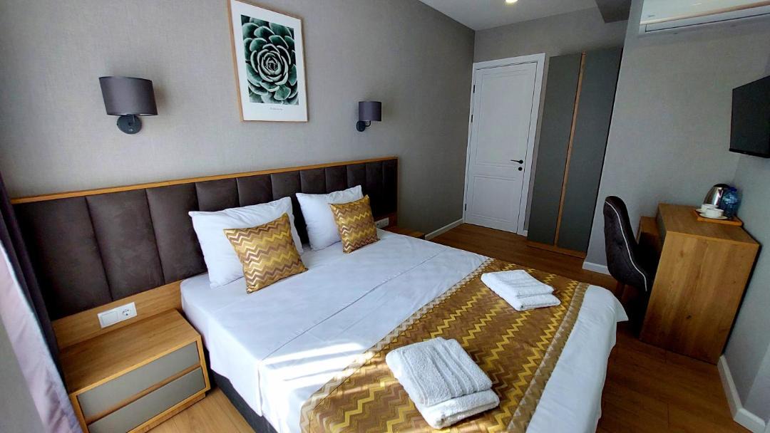 Avlabari Hotel | Falcon Hotel