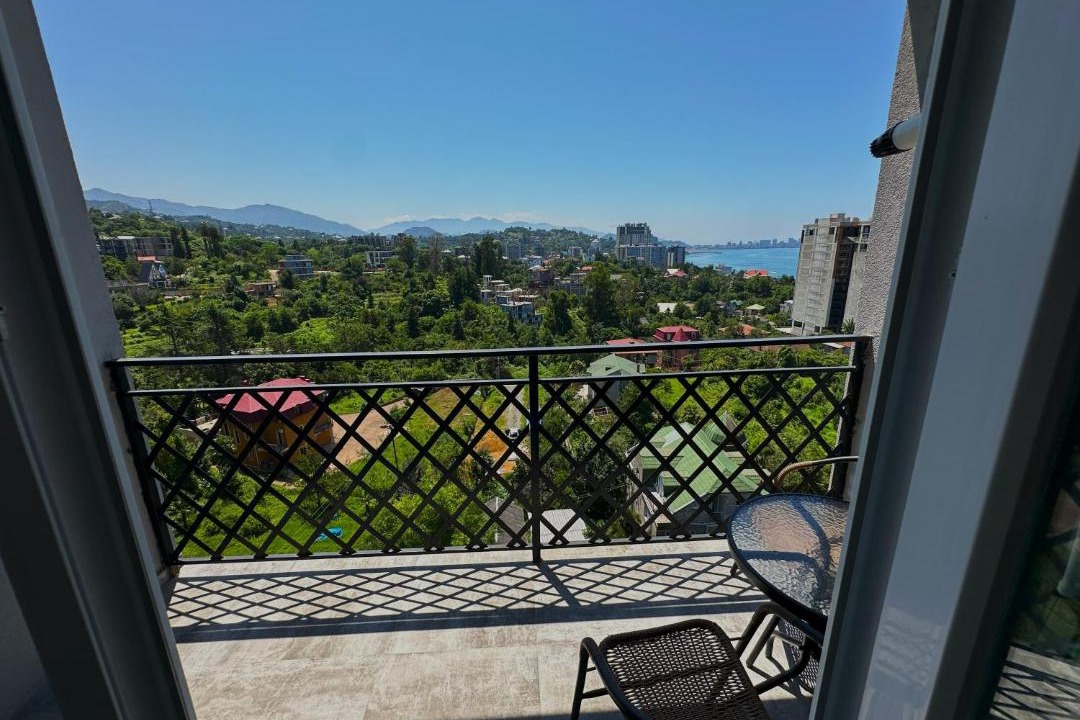 Mtsvane Kontskhi Apartment | Green House - Studio Apartment with Mountain and Sea view