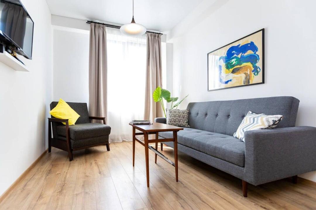 Chugureti Apartment | Wehost Stylish Apartment Near Fabrika - by Wehost