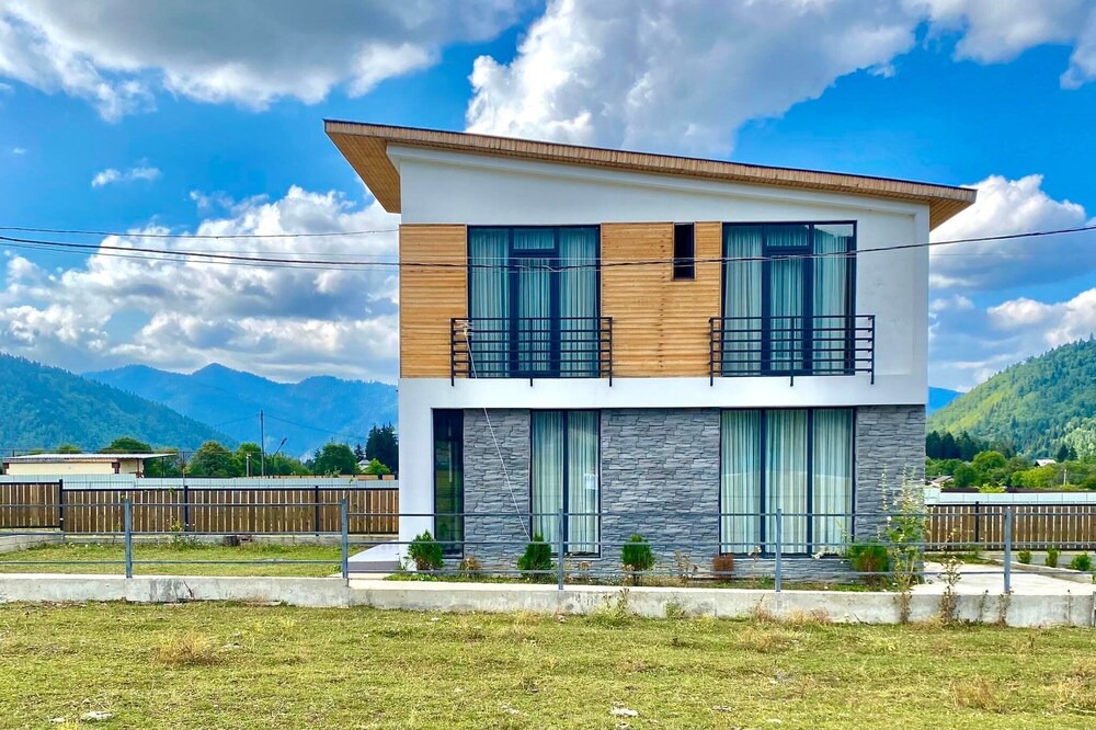 Photo of Outdoor in Likani