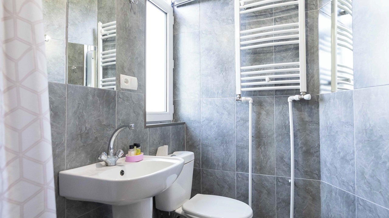 Photo of Bathroom in Gori