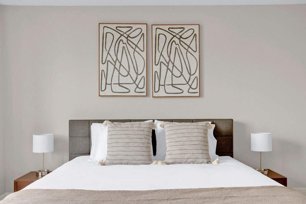 Photo of Bedroom in Crystal City
