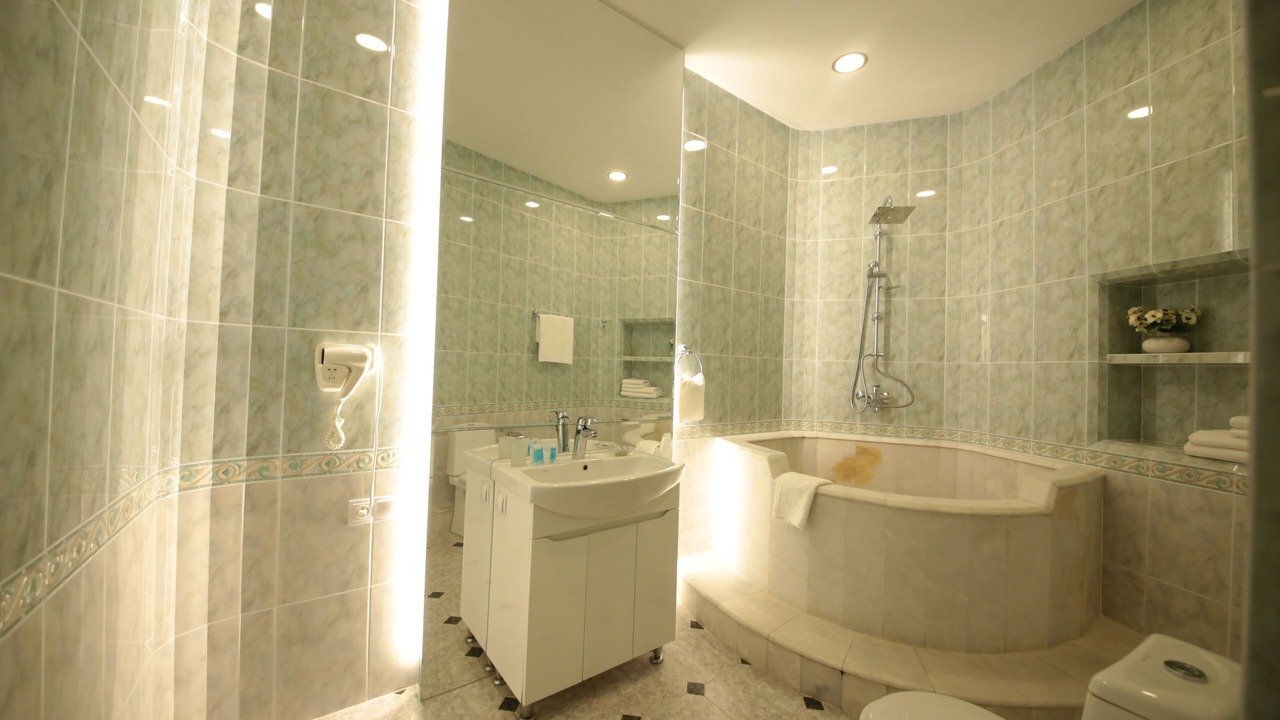 Photo of Bathroom in mtatsminda