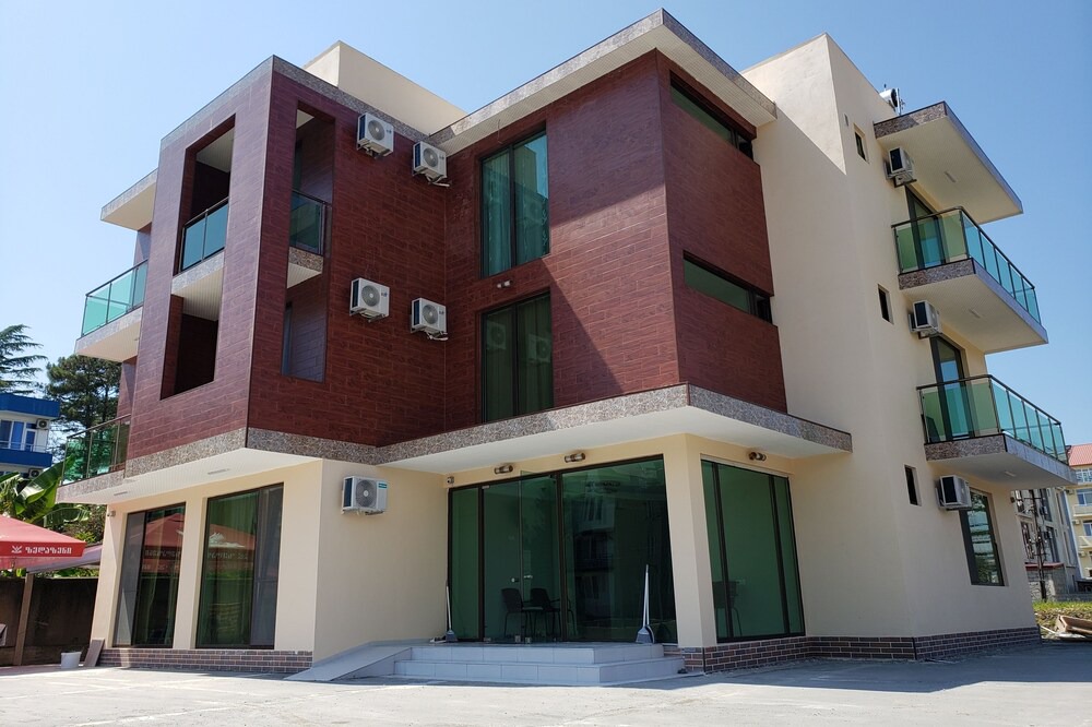 Photo of Outdoor in Magnetiti