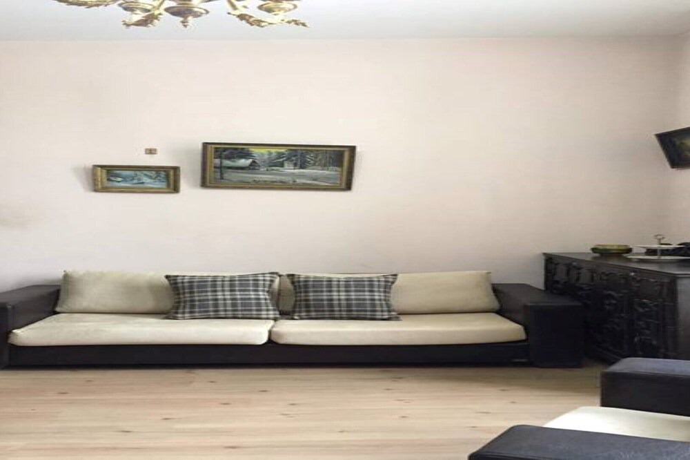 Photo of Livingroom in Chugureti
