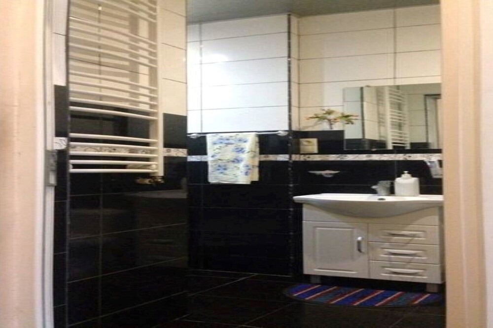 Photo of Bathroom in Chugureti
