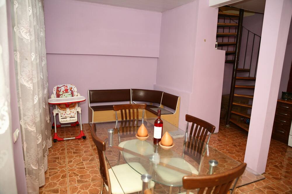 Photo of Kitchen in Avlabari